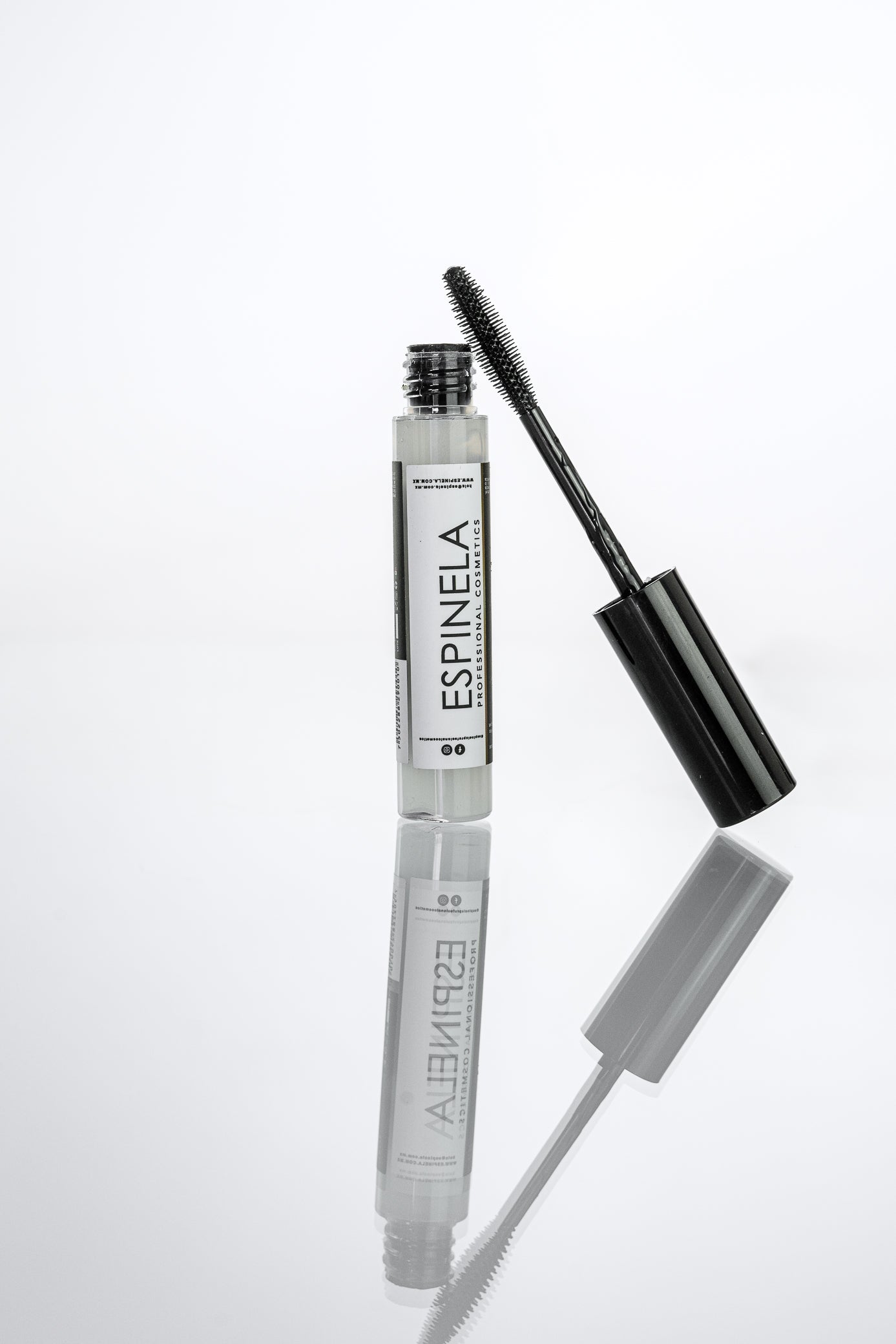 ESPINELA, Fijador de Cejas en Gel – Definición Perfecta y Larga Duración