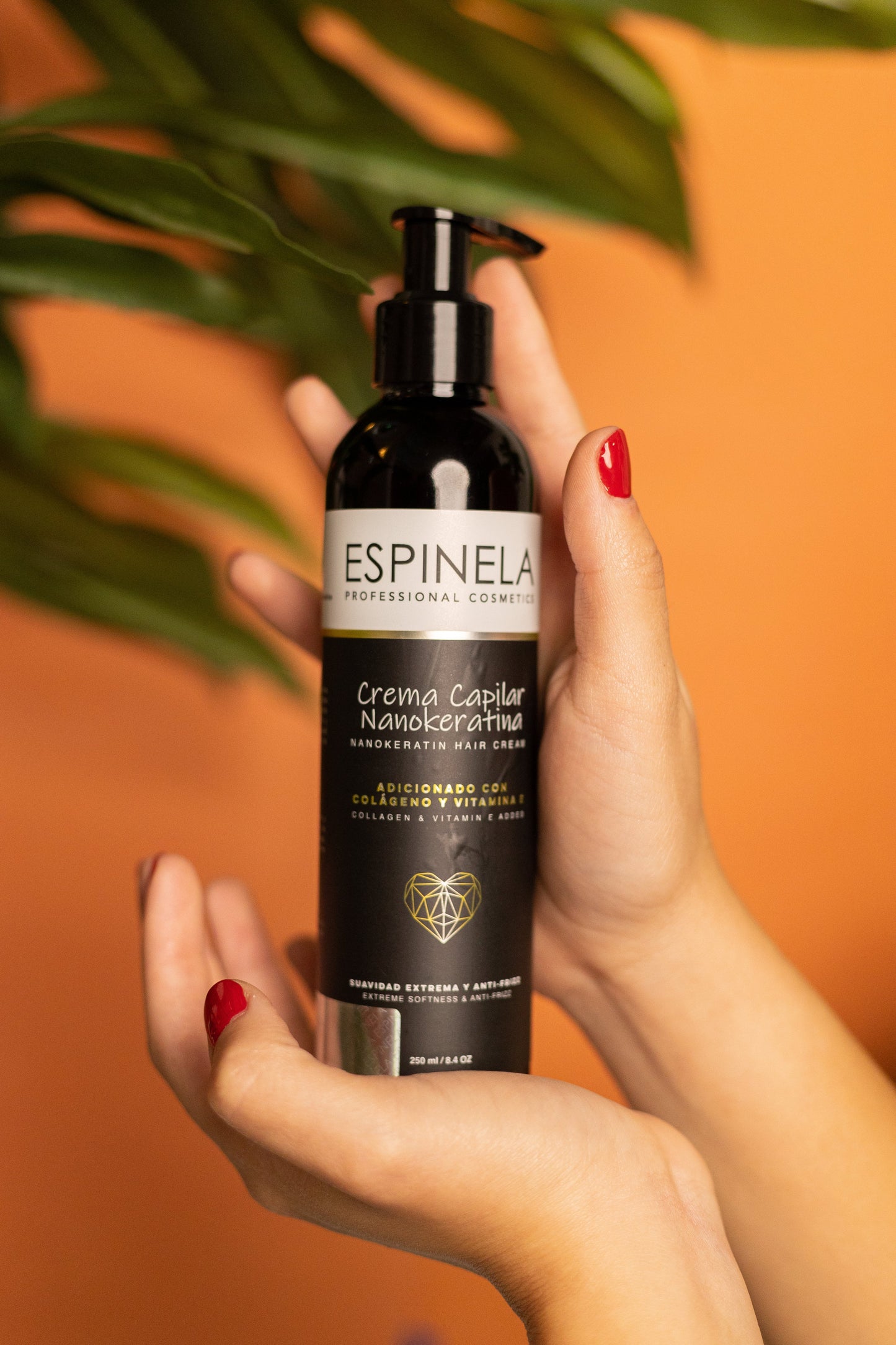 Espinela Crema de Nanokeratina – Protección, Hidratación y Brillo Intenso